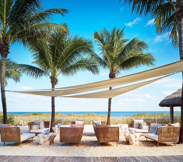 Terrace/patio - Sapphire by VIAC - Breathtaking 2BR Unit Set @ Ritz Carlton-Biscayne (Key Biscayne)