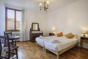 Basic-Apartment, Mehrere Betten
