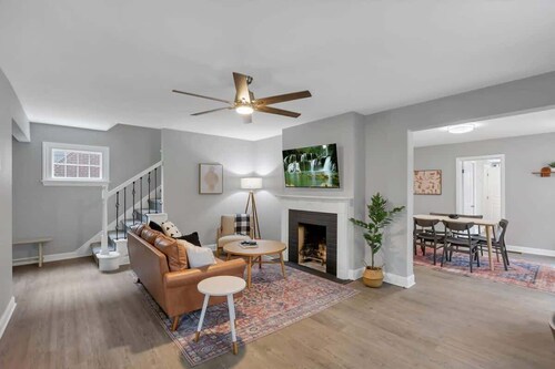 The Huron Charmer-4 BD and Yard