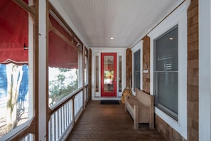 Terrace/patio - CLASSIC 4 BR IN BETHANY BEACH - WALK TO BEACH/SHOPS - 317 Hollywood St (Bethany Beach)