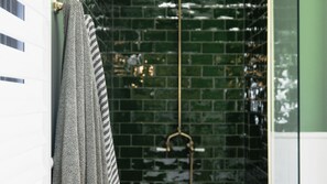 Bathtub, hair dryer