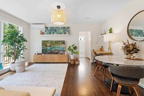 Interior - Contemporary 1-Bed Unit Near Chapel St (Prahran)