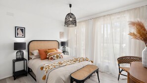 3 habitaciones, escritorio, wifi y ropa de cama 