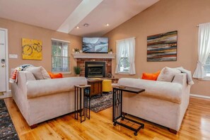 TV, fireplace, offices