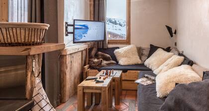 Upmarket south-facing apartment directly on the slopes