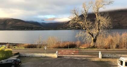Duisky Apartment with view over loch Linnhe.