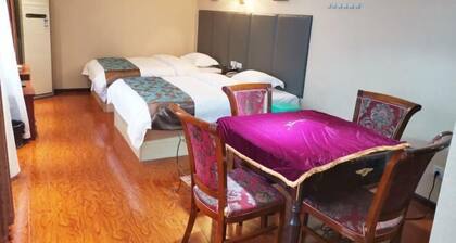 Huifeng Business Hotel