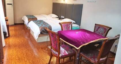 Huifeng Business Hotel