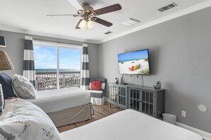4 bedrooms, iron/ironing board, free WiFi, bed sheets - 4BR Canal-Front Condo + Beach Access & 9-Hole Golf | Sandpiper Cove 2115 (Destin)