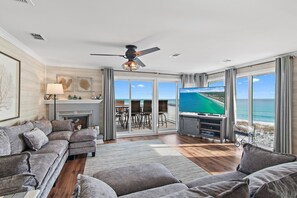 Smart TV, DVD player - 4BR Canal-Front Condo + Beach Access & 9-Hole Golf | Sandpiper Cove 2115 (Destin)