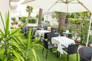 Exterior - Hotel Negresco (Riccione)