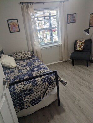 4 bedrooms, desk, iron/ironing board, free WiFi - Buffalo House close to Ft Sill & Wildlife refuge (Cache)