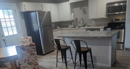 Buffalo House close to Ft Sill & Wildlife refuge