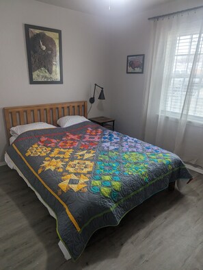 4 Schlafzimmer, Schreibtisch, Bügeleisen/Bügelbrett, kostenloses WLAN