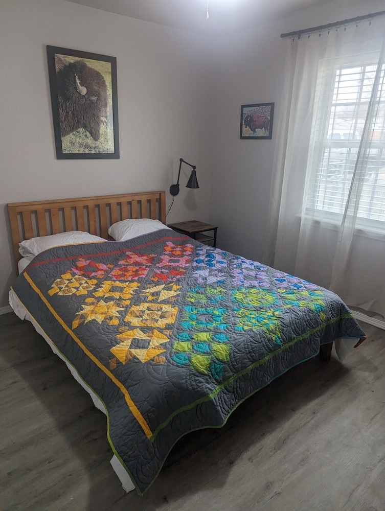 Buffalo House close to Ft Sill & Wildlife refuge Cache Vrbo