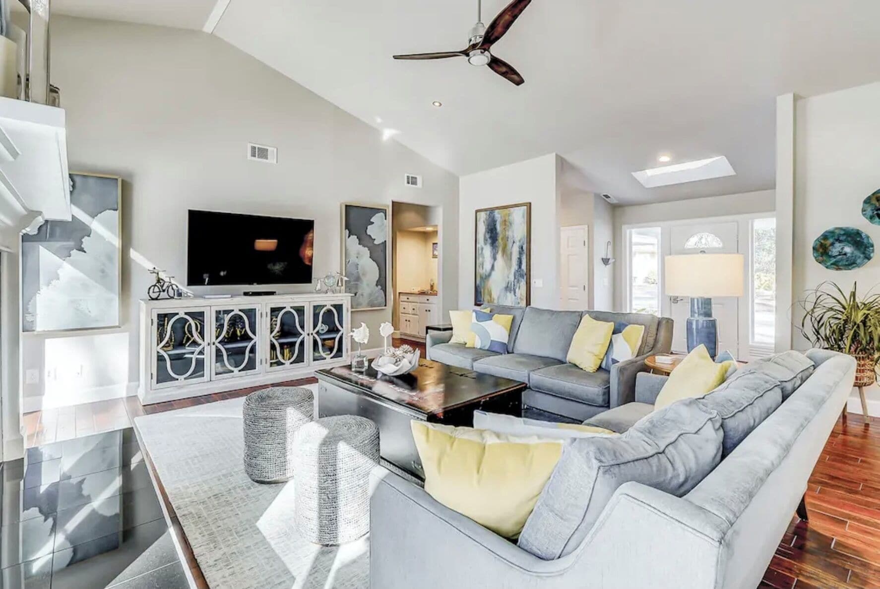 Smart-tv och dvd-spelare