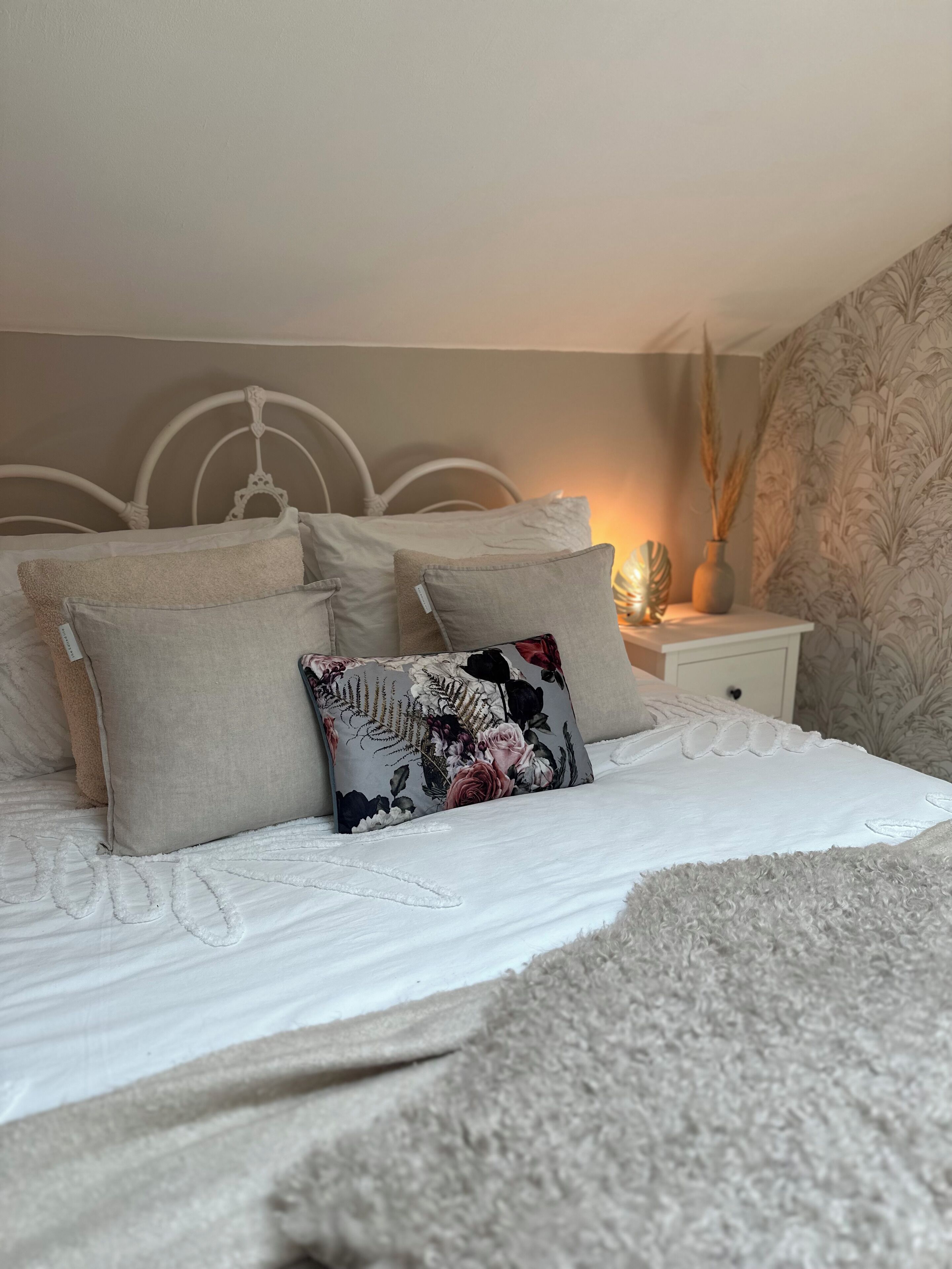 2 chambres, fer et planche à repasser, lit parapluie, Wi-Fi gratuit