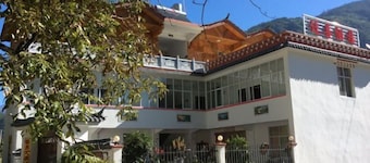 Qianxi Hotel