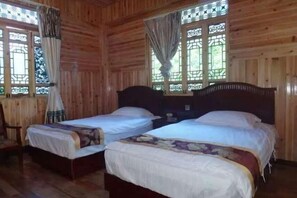 Room - Qianxi Hotel (Deqin)