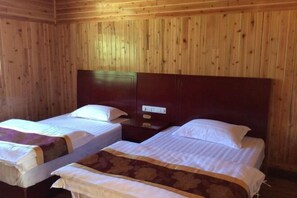 Room - Qianxi Hotel (Deqin)