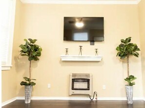 Interior - Cozy Historic Home with a Contemporary Twist (New Orleans)