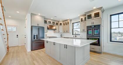 Beach Haven West New Construction! 4 Br 4 Ba