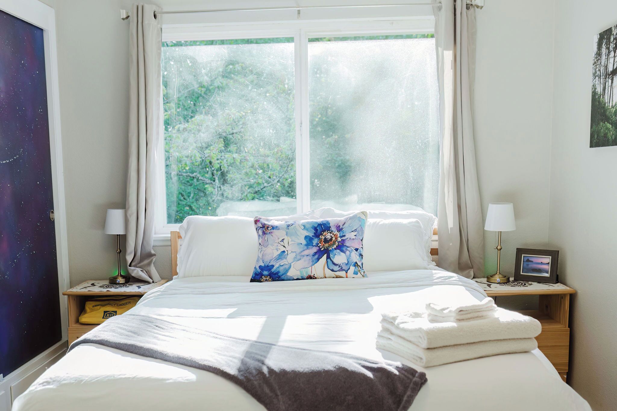 5 多间卧室、办公桌、熨斗/熨衣板、旅行婴儿床