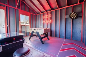 Spielezimmer