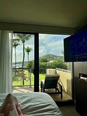 2 bedrooms, bed sheets