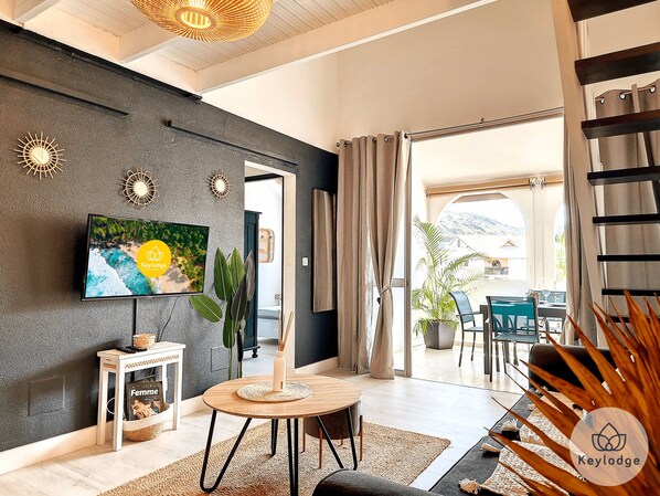 TV - T2 bis – Bulle des Roches Noires - 50 m² - Close to the beaches - Saint-Gilles (Saint-Gilles les Bains)