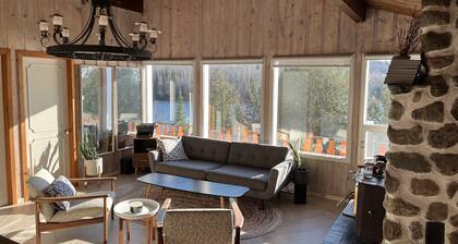 Chalet rustique - directement sur Lac avec plage de sable