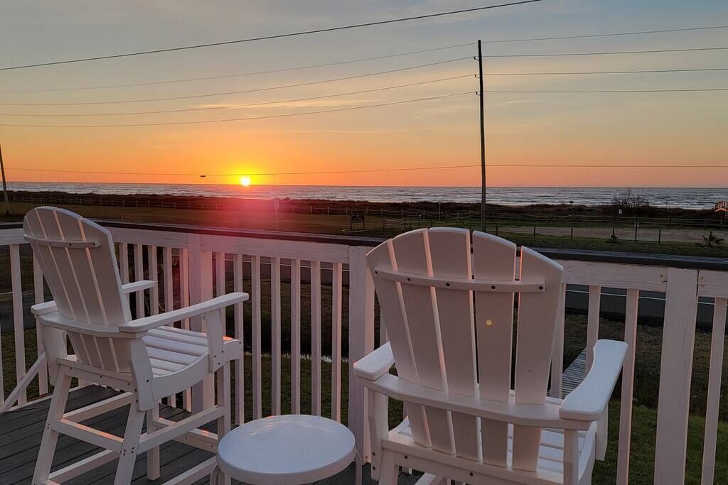 5 BR Beach view - Sleeps 14