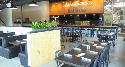 Spacious Country Home & 15 minutes from Lake Michigan