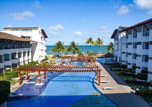 Standard Apartment | Pool | Outdoor pool - Maui Beach Residence (Tamandaré)