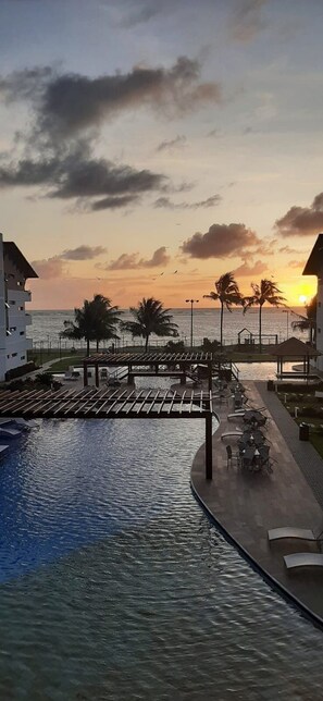 Apartment | Pool | Outdoor pool - Maui Beach Residence (Tamandaré)