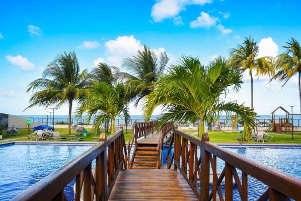 Outdoor pool - Maui Beach Residence (Tamandaré)
