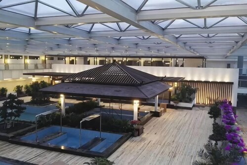 Tianyuan Jibushi Hot Spring Hotel