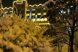 Exterior - Tianyuan Jibushi Hot Spring Hotel (Haicheng)