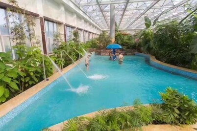 Tianyuan Jibushi Hot Spring Hotel