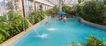Tianyuan Jibushi Hot Spring Hotel