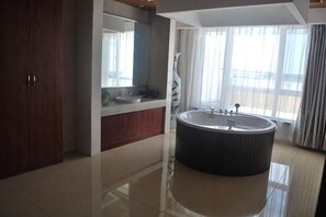 Unclassified image, 3 of 57, button - Tianyuan Jibushi Hot Spring Hotel (Haicheng)