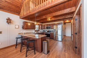 Fridge, microwave, oven, stovetop - Fireplace Deck, Game Room & Mountain Vibes (McHenry)