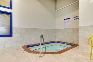 Bañera de hidromasaje interior