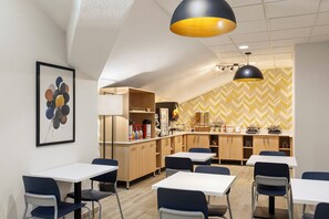 Breakfast area - City Express by Marriott Bemidji (Bemidji)