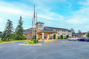 Front of property - The Hotel Bemidji (Bemidji)