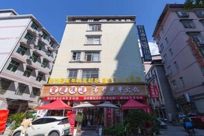 Exterior - Huatianju Inn (Zhangjiajie)