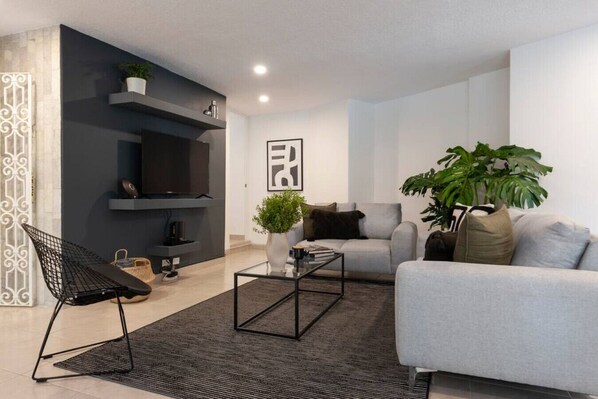 Smart TV, stereo