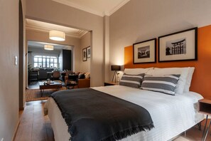 1 habitación, escritorio, tabla de planchar con plancha y wifi gratis 