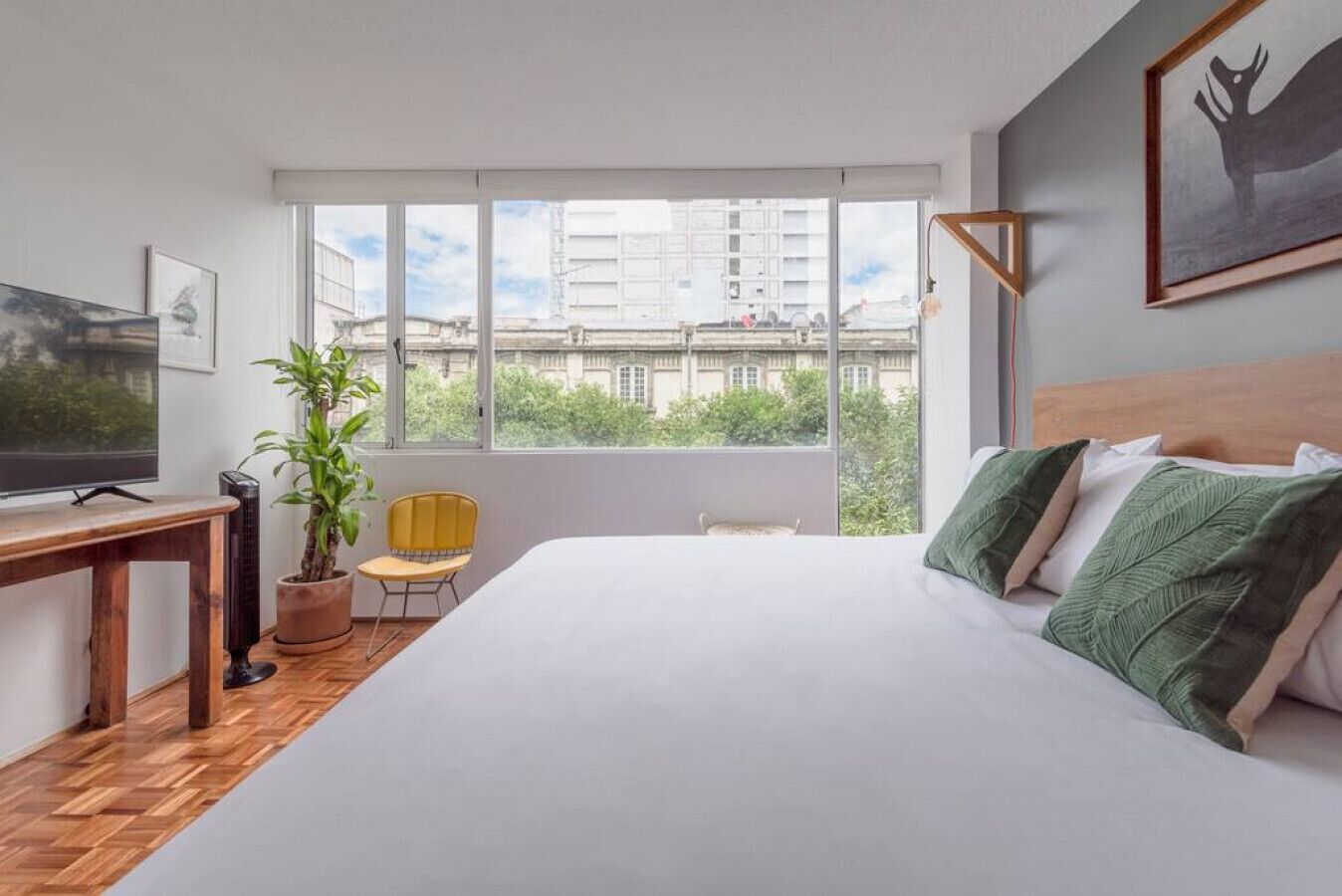 1 bedroom, desk, iron/ironing board, travel cot