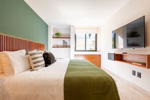 2 bedrooms, desk, iron/ironing board, free WiFi